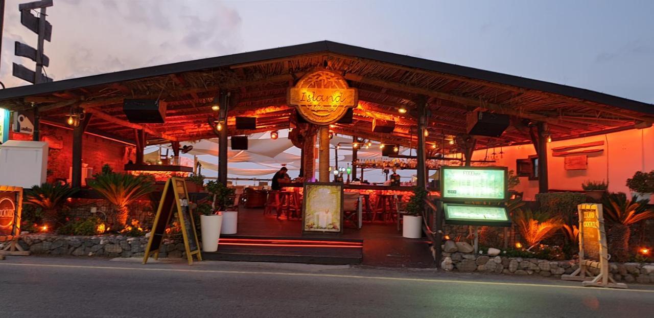 The Summer Haven Polis ภายนอก รูปภาพ